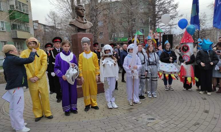 Челябинск готовится к празднованию Дня космонавтики: 12 апреля – не за горами.

В настоя