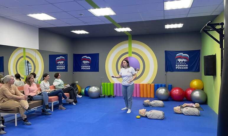 В Челябинске «Единая Россия» совместно с центром первой помощи «Акваспас» запустили курсы по оказ