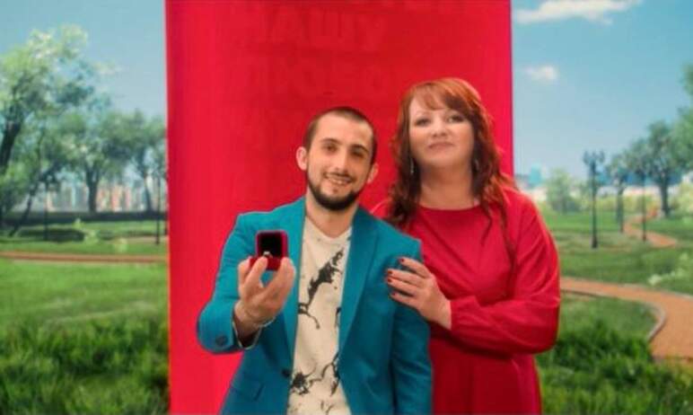 Челябинец Никита Минин в эфире телеканала ТНТ предложил своей возлюбленной руку 