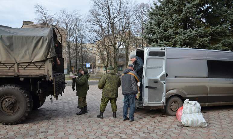 Генераторы и строительные инструменты доставили в Ясиноватую волонтеры из Коркино (Челябинская об