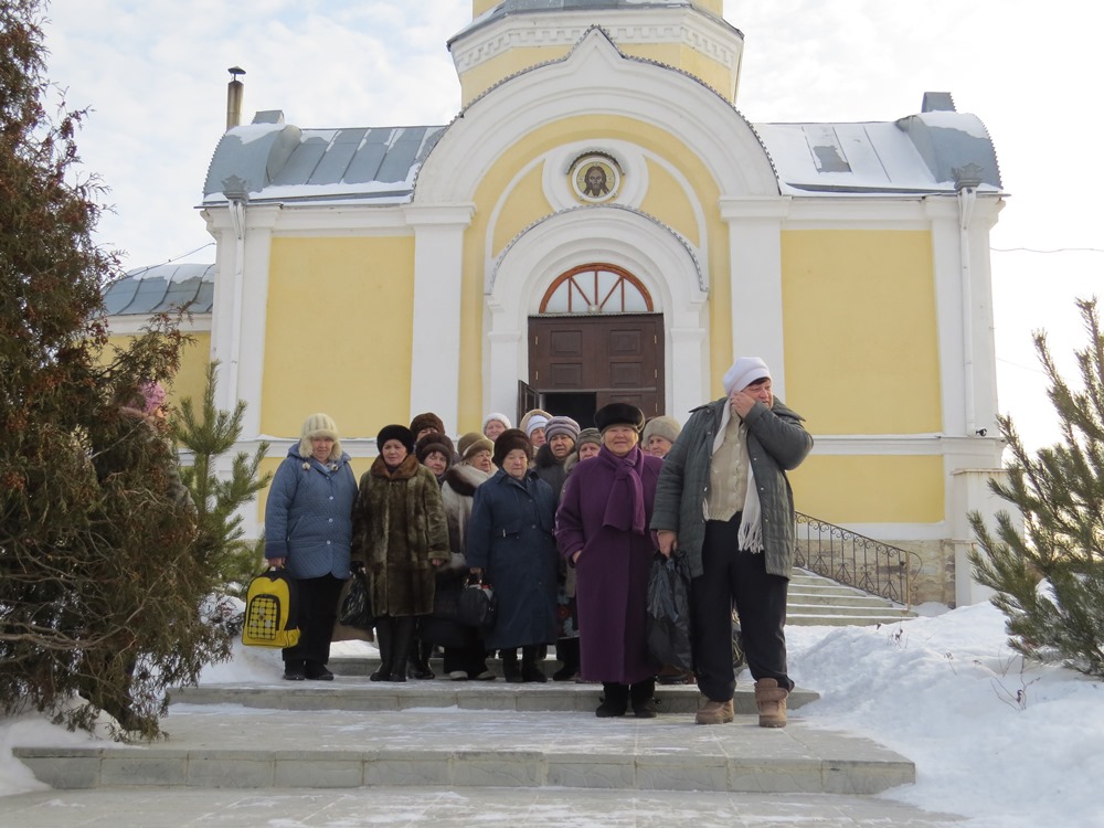 Последняя поездка посетителей отделения дневного пребывания граждан пожилого возраста и инвалидов