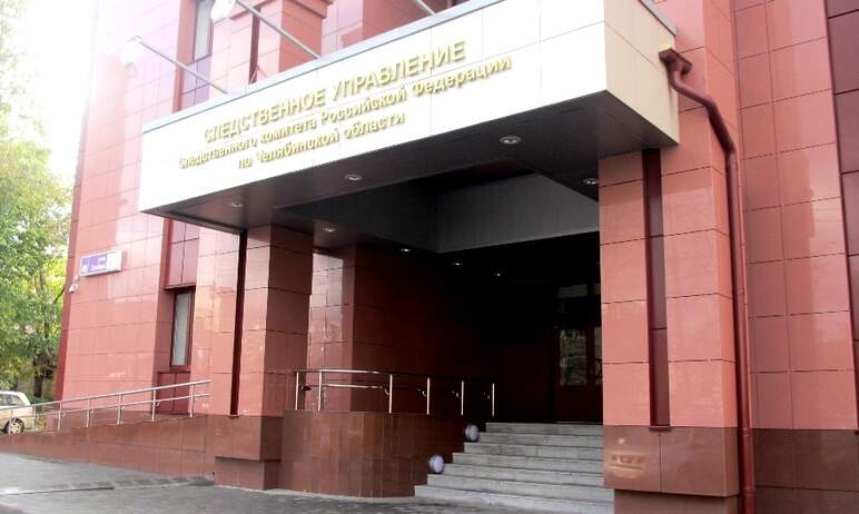 19 - летняя жительница Троицка (Челябинская область) полтора года вступала в половую связь со шко