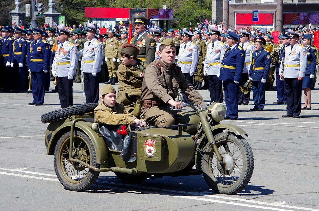 Парад в челябинске фото