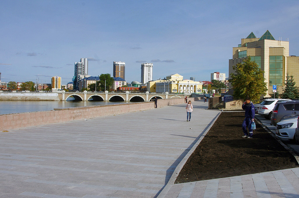 Сквер искусств челябинск фото