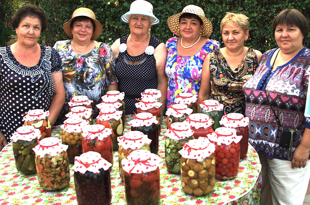 На рынках и ярмарках в Челябинске будет создано порядка 600 бесплатных мест для садоводов. Традиц