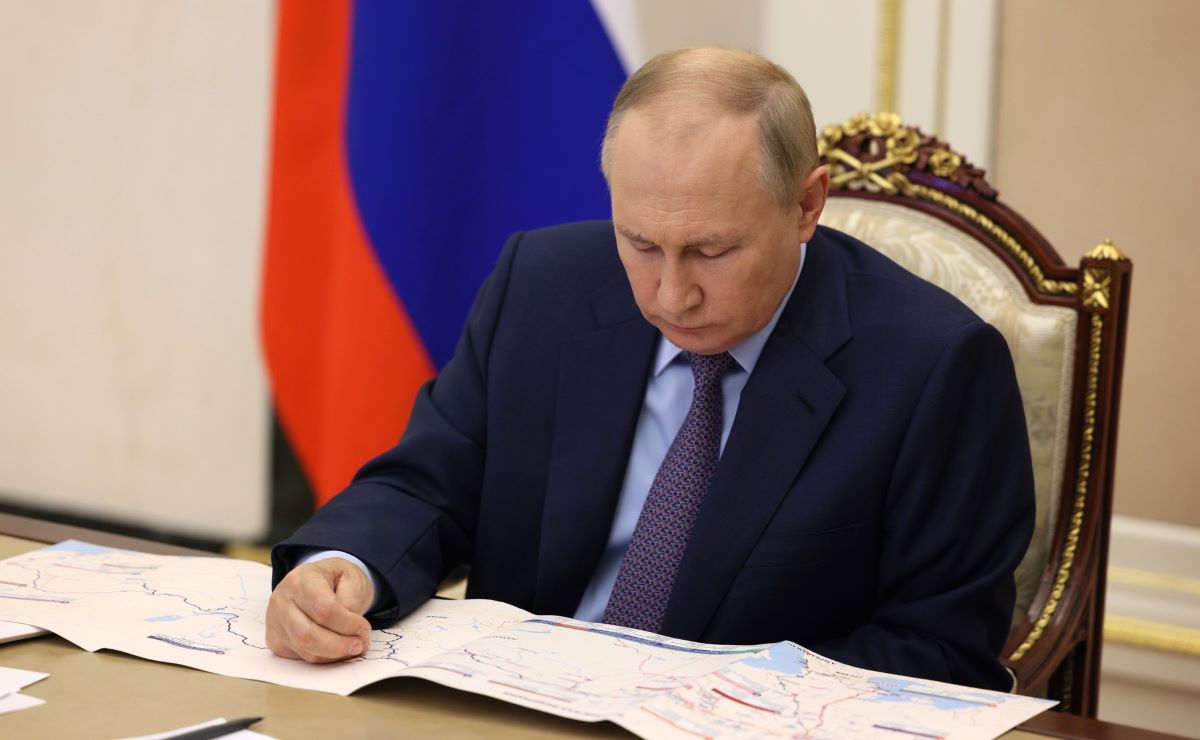 Владимир Путин дал команду на запуск движения по четырехполосной трассе «Челябинск-Екатеринбург»