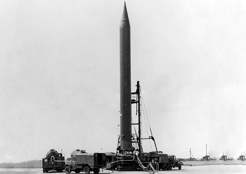 Впервые баллистическую ракету установили на истребителе