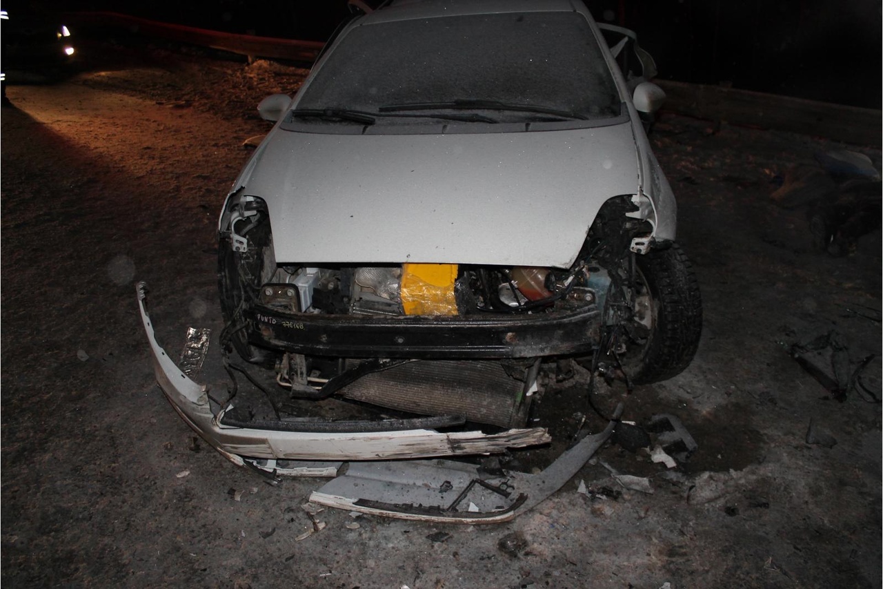В Усть-Катаве в аварии погибла 20-летняя автоледи из ЯНАО, три человека пострадали 