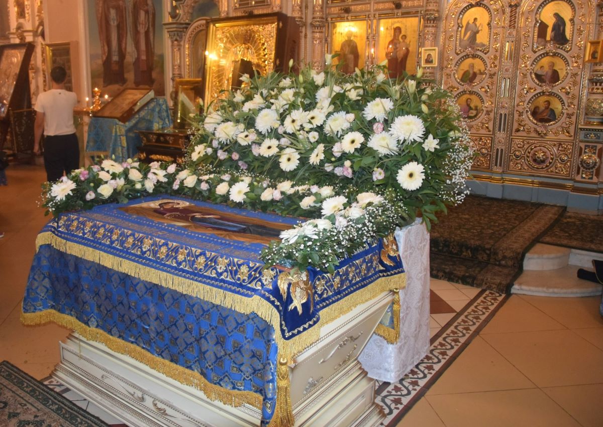 В воскресенье у православных - Успение Пресвятой Богородицы