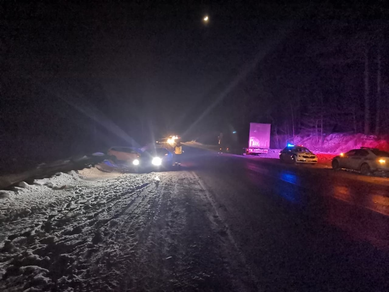 На трассе М-5 на территории Златоуста погиб молодой водитель