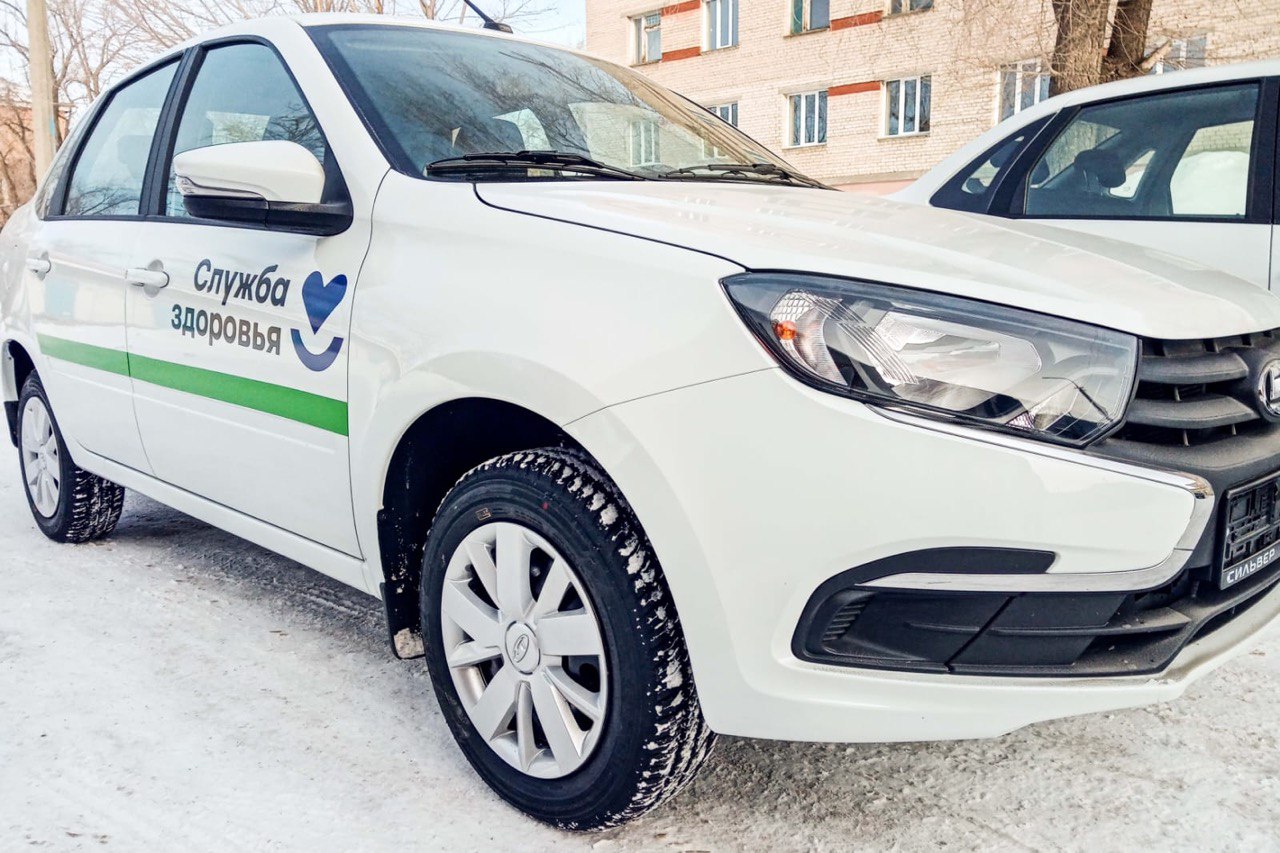 В Челябинской области 12 автомобилей «Службы здоровья» пополнили автопарк больниц