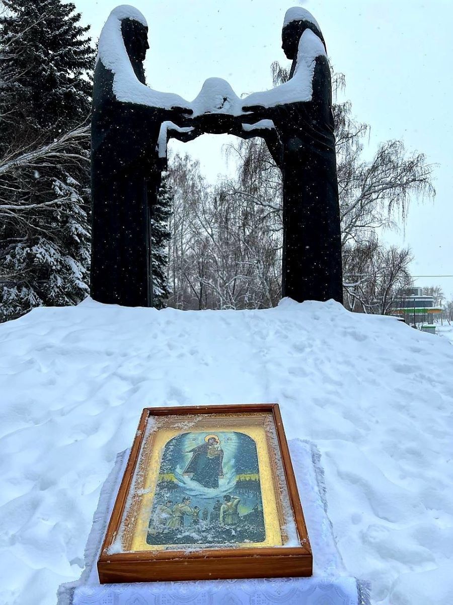 В Челябинске провели рождественский братский молебен за Отечество, народ и воинство