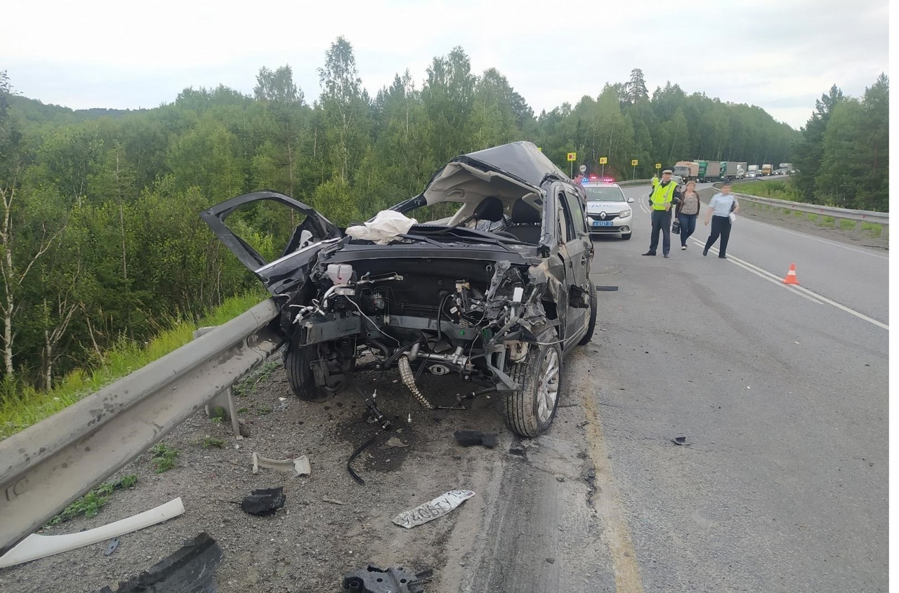 В Ашинском районе водитель из Тольятти погиб в аварии с лесовозом |  Урал-пресс-информ