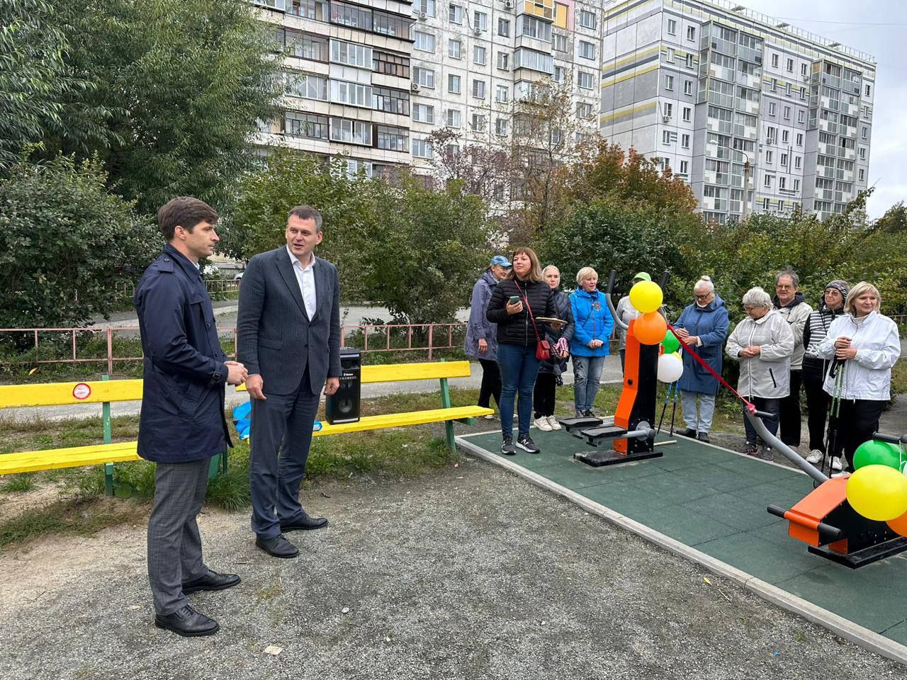 Глава Калининского района Владимир Шамне на открытии площадки