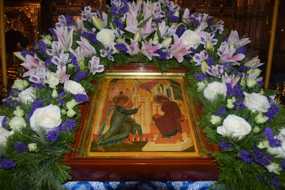 Седьмого апреля у православных - Благовещение Пресвятой Богородицы