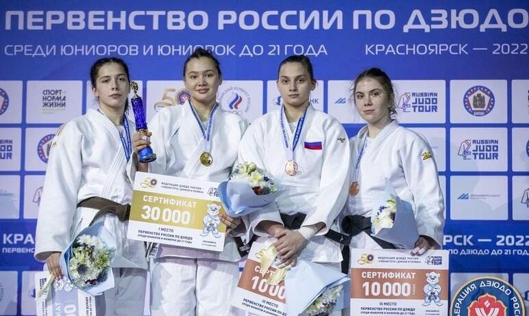 Дзюдоисты Челябинской области завоевали пять медалей – золотую, серебряную и три бронзовых - перв