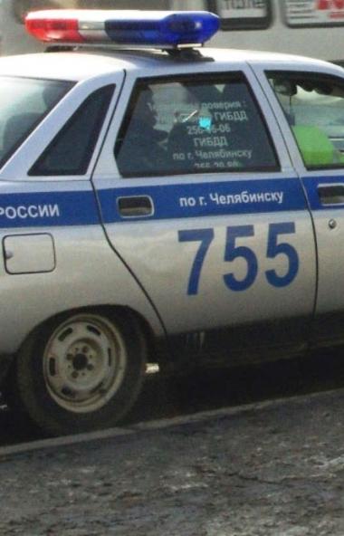 Челябинские полицейские задержали 18-летнего юношу, который любезно отозвался на просьбу знакомог