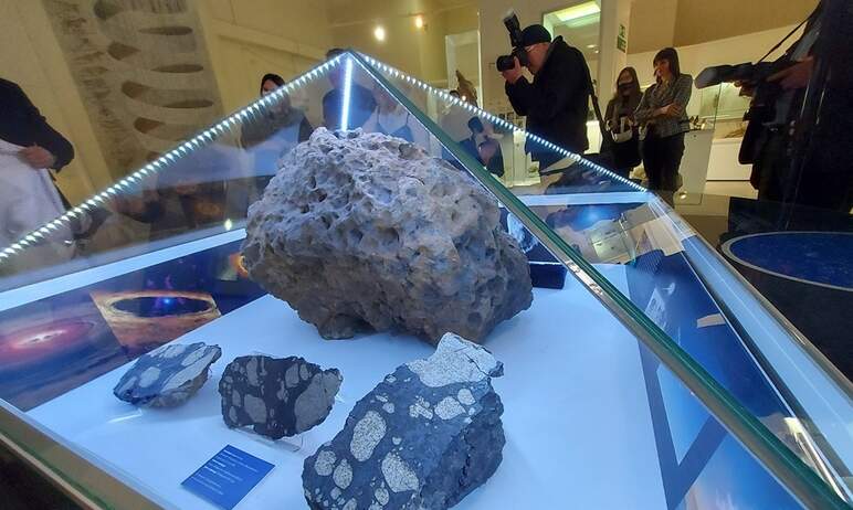 Сегодня, 15 февраля, исполнилось десять лет со дня падения метеорита в Челябинской области – собы