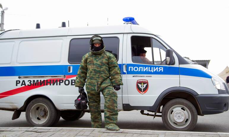 В Челябинске из-за сообщений о минировании эвакуировали студентов и преподавателей Южноуральского