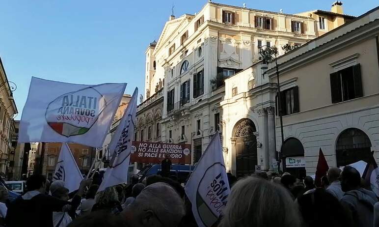 Массовые демонстрации в Риме на прошлой неделе собрали итальянцев, протестующих против роста цен 