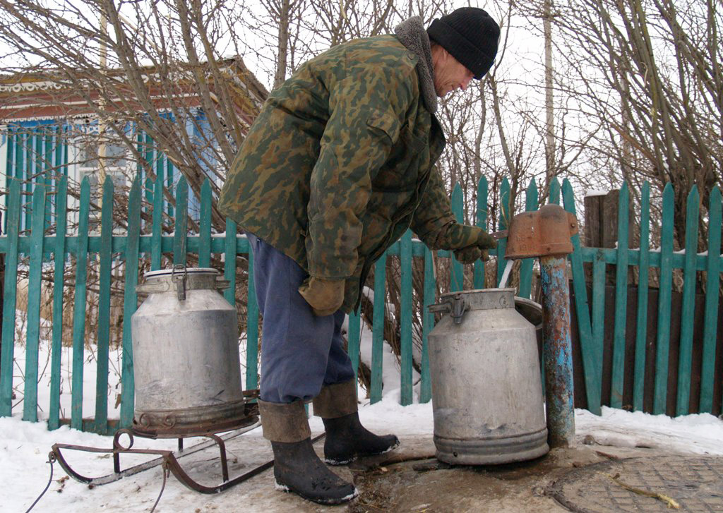 Жители дома под номером 4а по улице Гражданскойов в Ленинском районе Челябинска остались без холо