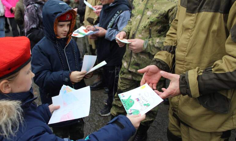 Несколько групп добровольцев и мобилизованных из Коркинского, Еткульского и Еманжелинского районо