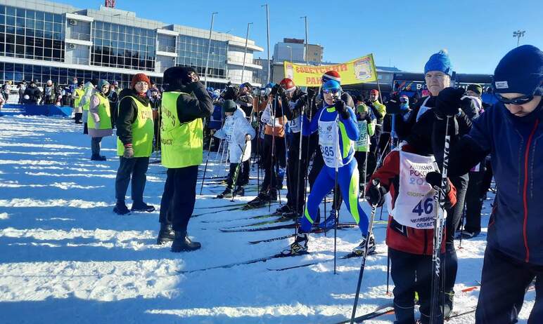 В Челябинске состоялась 41-ая Всероссийская массовая лыжная гонка «Лыжня России». На старт стадио