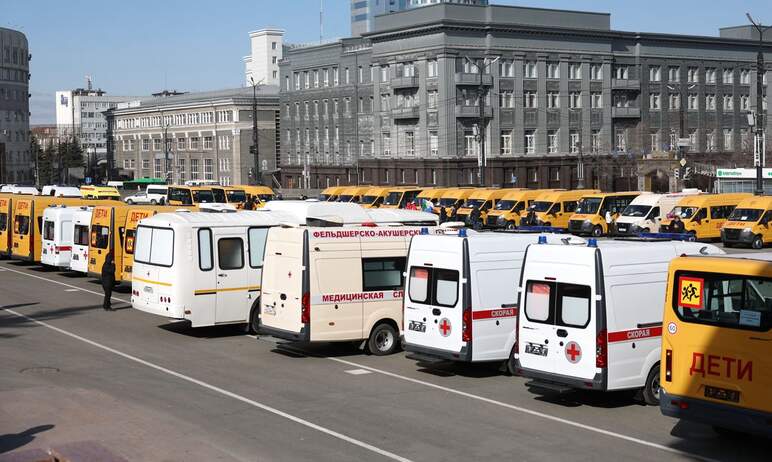Муниципальные образования Челябинской области получили школьные автобусы и автомобили для медицин