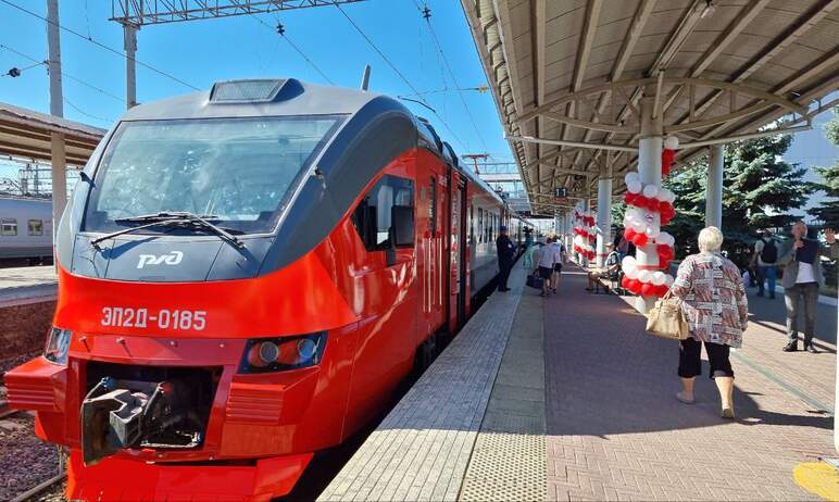 С первого июля 2023 года между Челябинском и Бакалом на Южно-Уральской железной дороге начнет кур