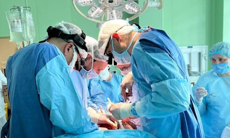 В 2023 году врачи Челябинской областной клинической больницы (ЧОКБ) выполнили шесть трансплантаци