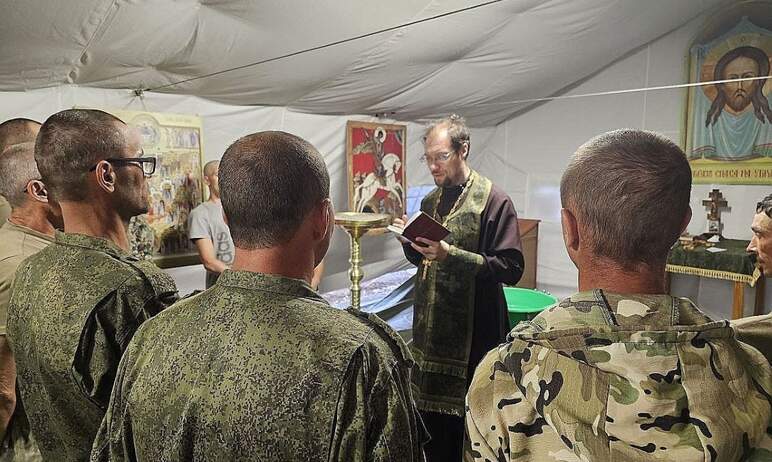 Военнослужащие из Челябинской области перед отправлением в зону специальной военной операции учас