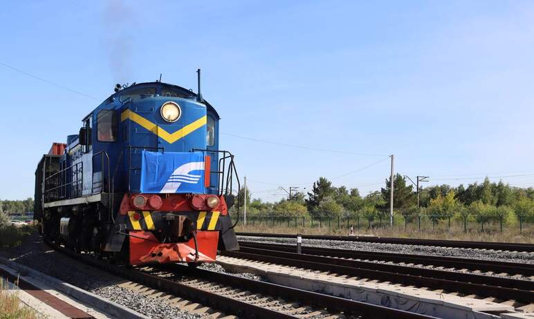 На станцию Формачево в Увельском районе Челябинской области прибыл первый полносоставный контейне