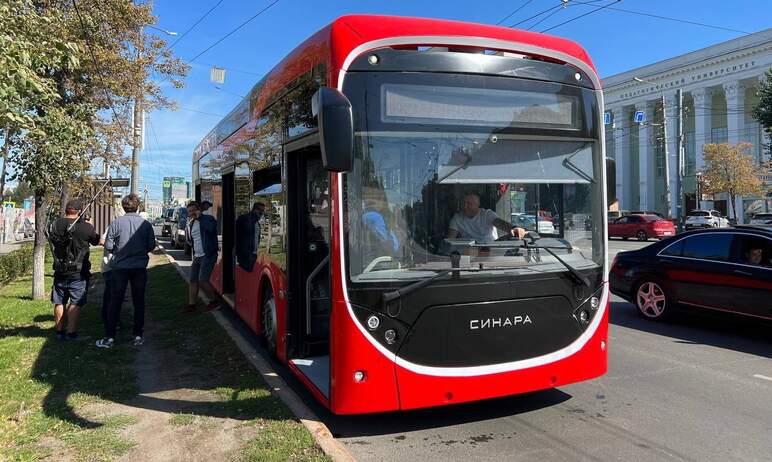 Первого сентября 2023 года вышли на линию первые десять новых троллейбусов «СИНАРА-6254» с увелич