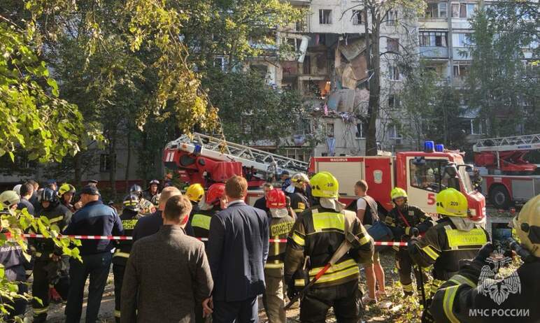 Газ взорвался в многоэтажном жилом доме в Балашихе (Московская область). В результате один челове