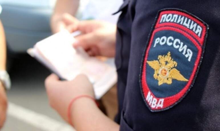 Полицейские Челябинска задержали двух граждан ближнего зарубежья, которые устанавливали в городе 