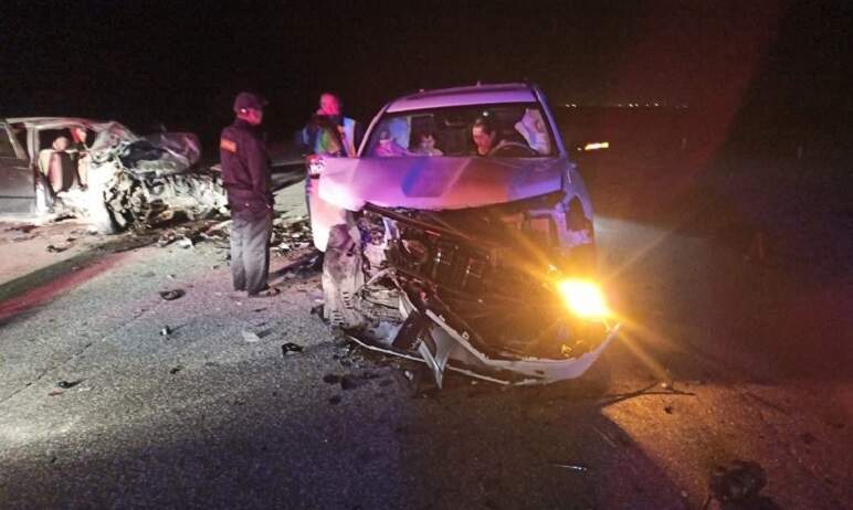 В Карталинском районе Челябинской области около полуночи 23 мая в ДТП погибли два пассажира легко
