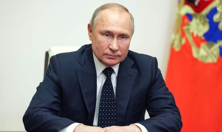 Президент России Владимир Путин поздр