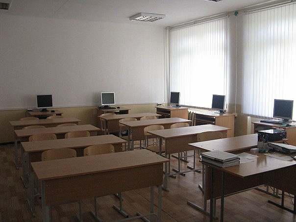 На подготовку образовательных учреждений к новому учебному году выделено около полутора миллиардо