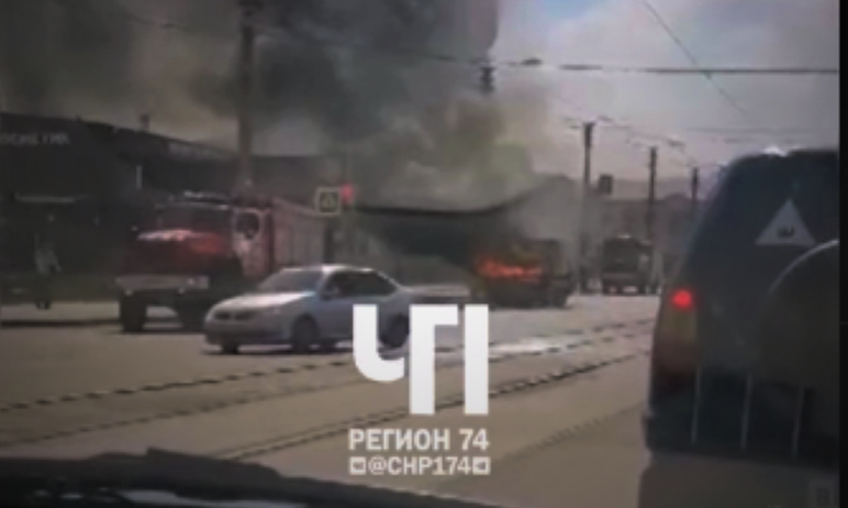 В Магнитогорске (Челябинская область) сегодня днем, 18 августа, при движении по городской дороге 