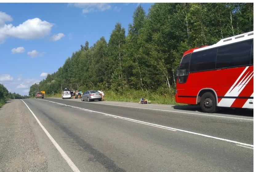 Фото На трассе в Башкирии загорелся автобус с туристами из Магнитогорска, которые возвращались из Абхазии