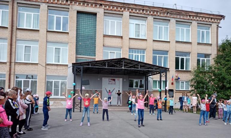 Фото В Еткульском районе распахнули двери детские лагеря