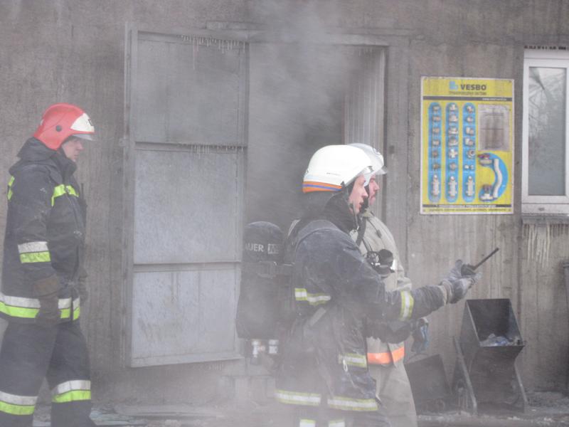Фото В Магнитогорске из-за пожара эвакуировали 32 человека