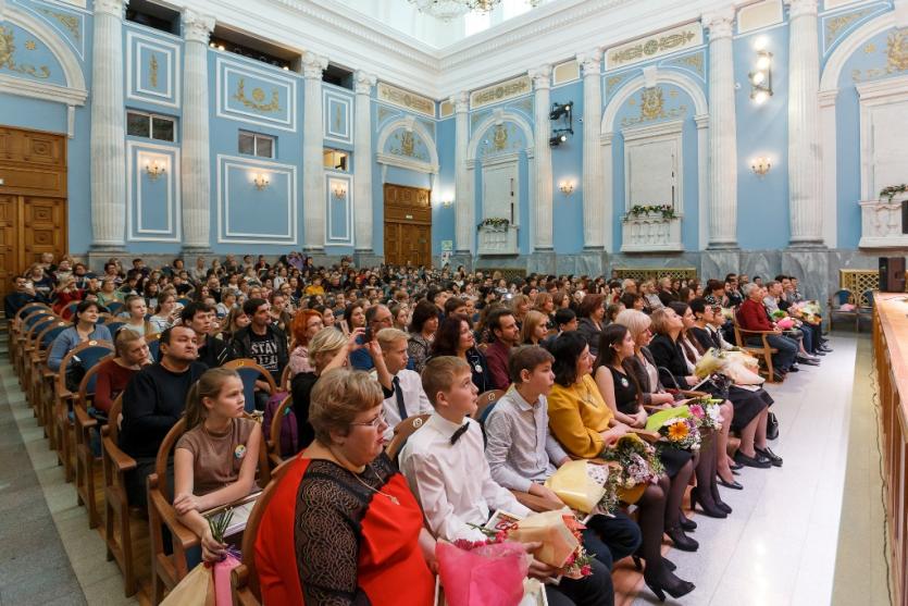 Фото Юные дарования получили премии минкульта Челябинской области