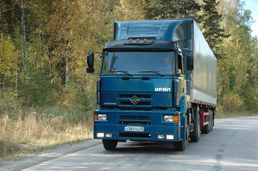 Фото АЗ «Урал» приступил к серийному производству седельных тягачей дорожной гаммы
