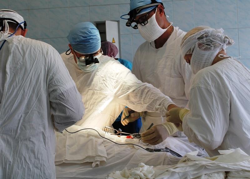 Фото Хирурги Челябинской областной больницы провели уникальную операцию на сердце