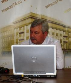 Фото Он-лайн конференция с Владимиром Мякушем в Челябинске длилась не более часа