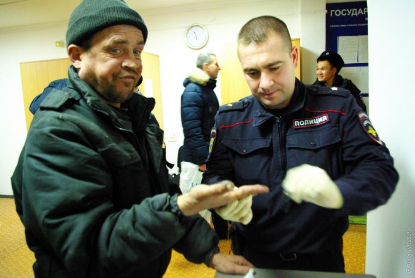 Фото Сотни задержанных: полицейские Челябинска провели масштабную операцию «Ночь»