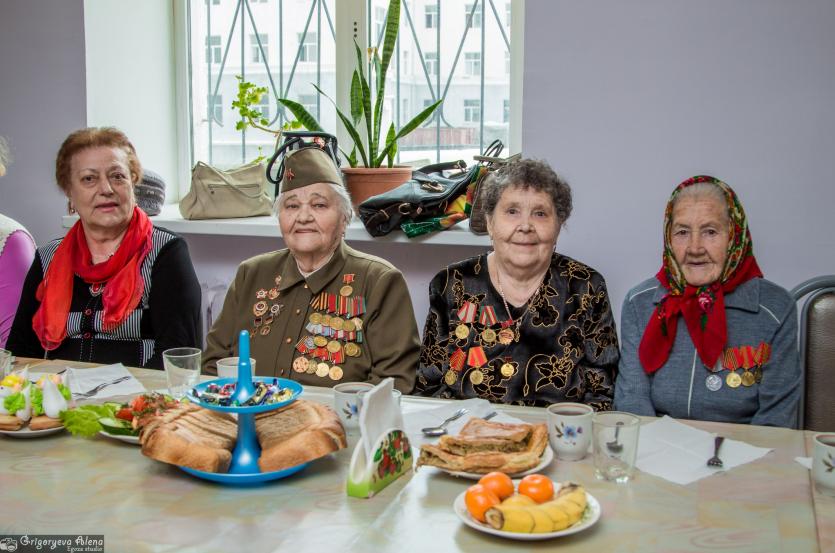 Фото В Челябинске поздравили женщин-фронтовиков