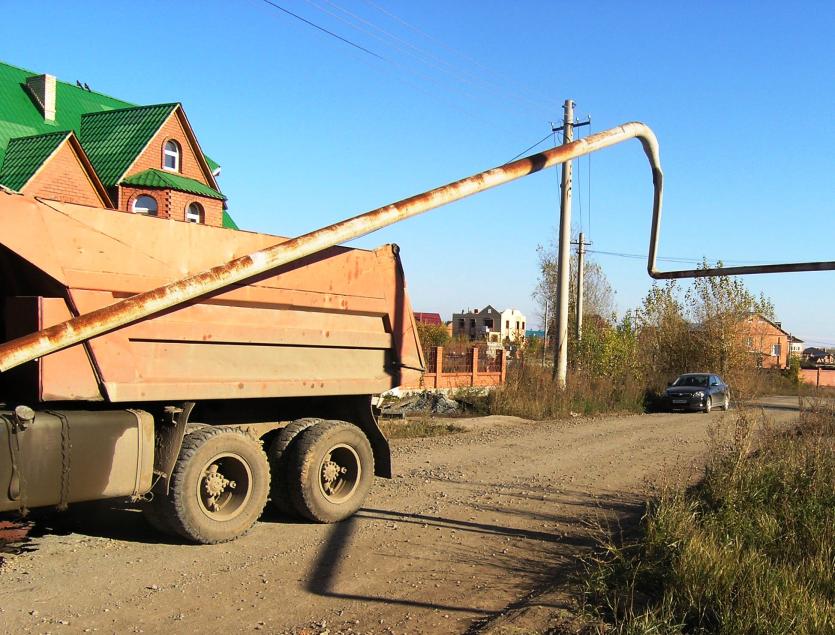 Фото По вине водителя КАМАЗа без газа остались частные дома в 40-м микрорайоне Челябинска