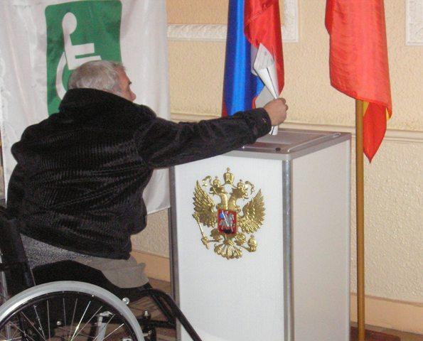 Фото В Челябинске созданы условия для голосования инвалидов